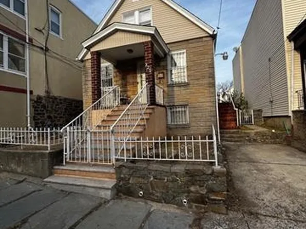 322 72nd St, North Bergen, NJ 07047