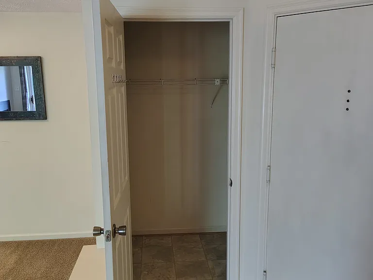 821 Stratford Way — Photo 16