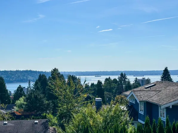 1386 Mathers Ave, West Vancouver, BC V7T 2G6
