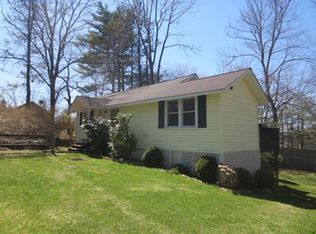 103 Vista Rd, Highland Lakes, NJ 07422