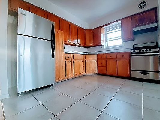 1st image of 22-12 42nd St #2A