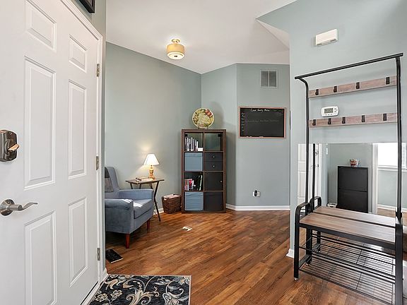 4th image of 179 Woodland Cir
