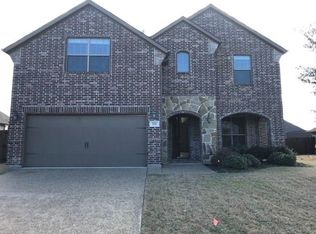 104 Manor Ln, Waxahachie, TX 75165