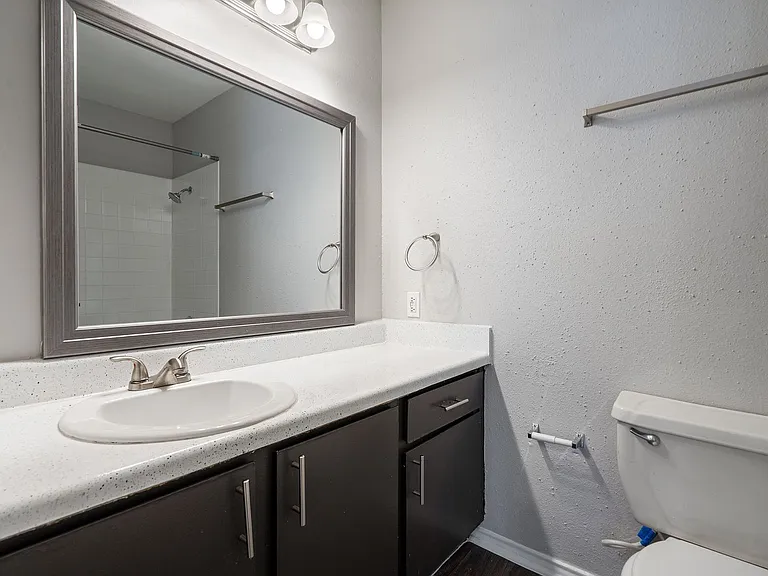502 W Longspur Blvd — Photo 11