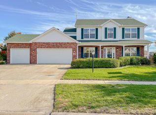 1804 Cypress Pointe Ct, Mahomet, IL 61853