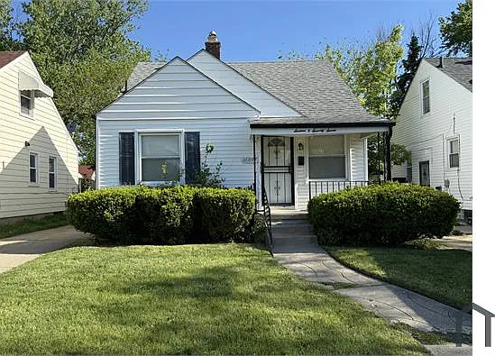 16077 Fairmount Dr — Photo 1