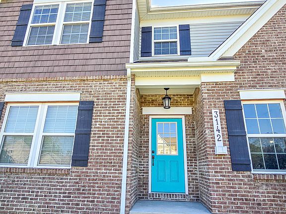 2nd image of 3142 Tennyson Pl