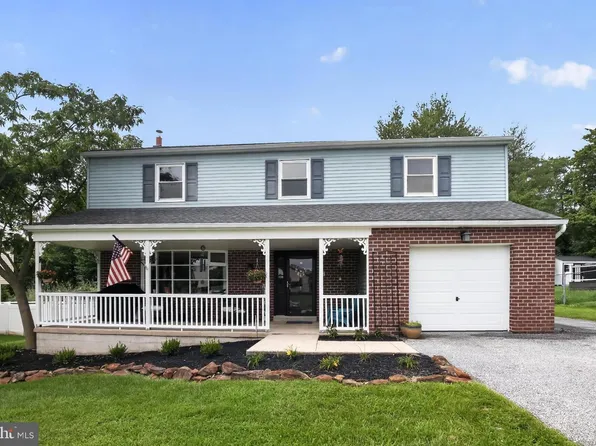 7 Sunnybank Ln, Aston, PA 19014