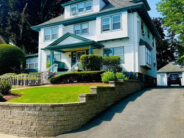 32 Sagamore Ave, Medford, MA 02155
