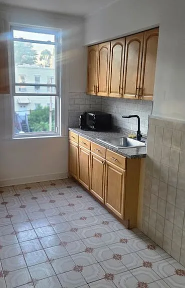 20-13 Greene Ave #2 — Photo 7