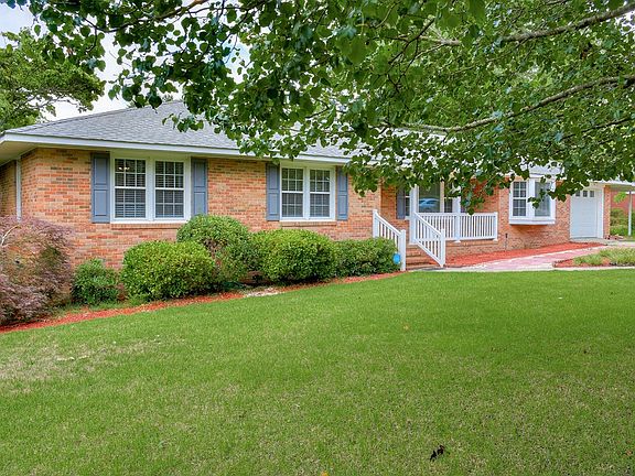 3rd image of 118 Kemberly Dr