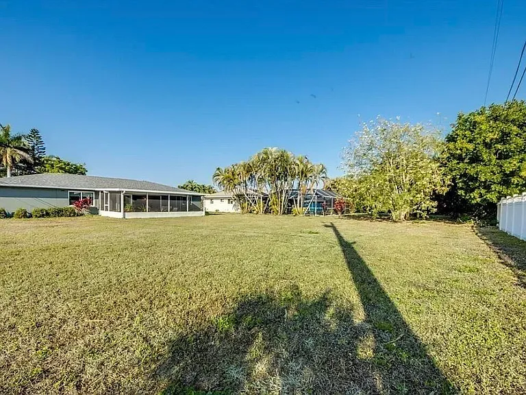 4425 SE 13th Ave — Photo 11