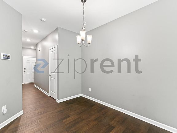 5th image of 6111 Guildford Hill Ln