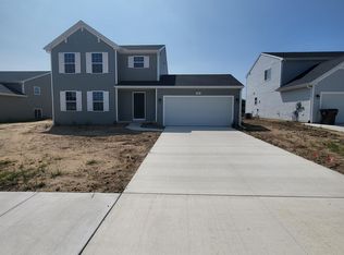 286 N Tannenbaum Trl NE, Cedar Springs, MI