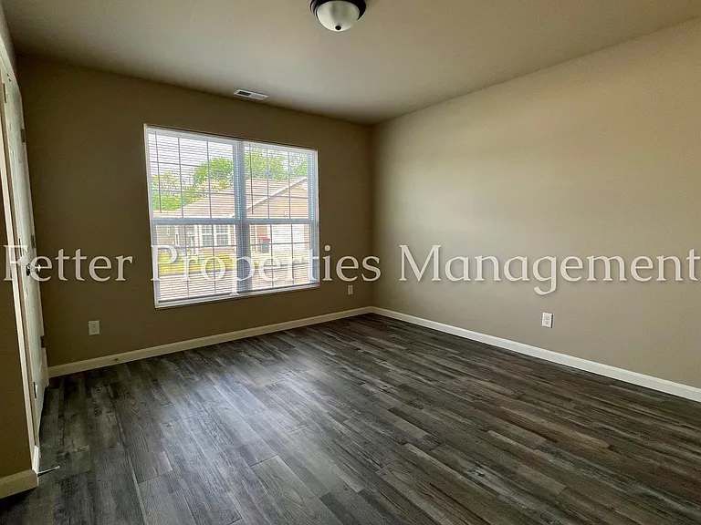 5248 Canyon Cir #C — Photo 13