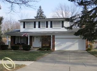 4064 Colonial Blvd, Troy, MI 48085