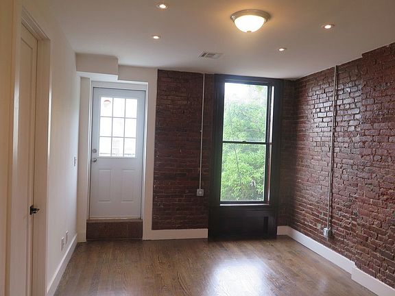 5th image of 131 Hancock St APT 2A
