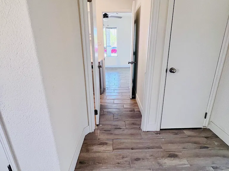 1021 E Fillmore St — Photo 14