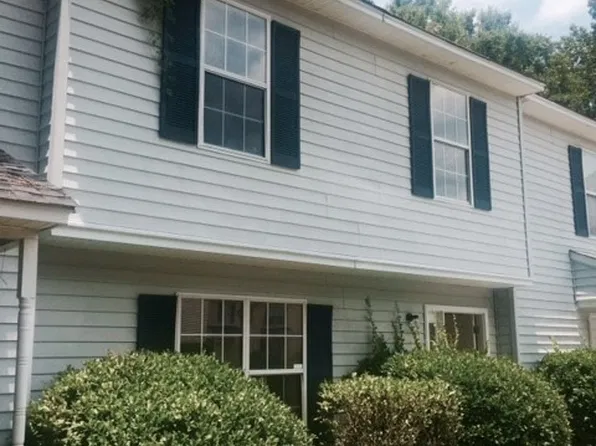 4744 Linfield Ln, North Charleston, SC 29418