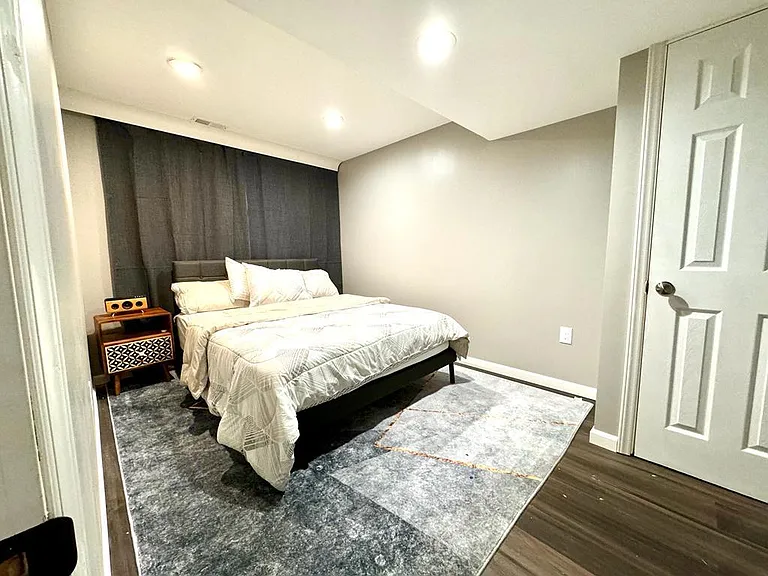 Joshua Grayson Dr — Photo 4