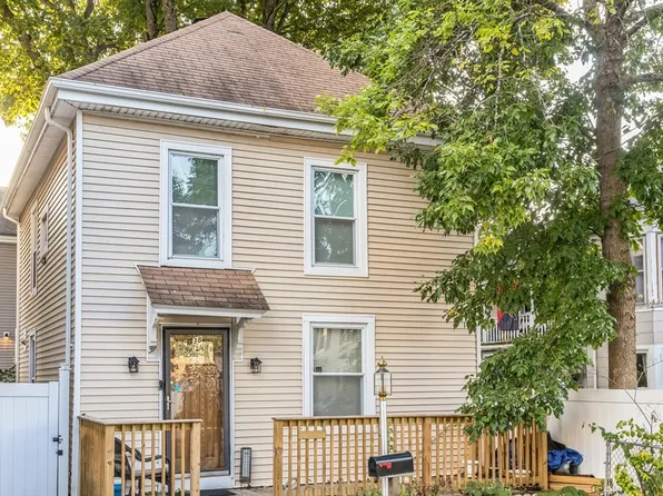 38 S Lincoln St, Haverhill, MA 01835