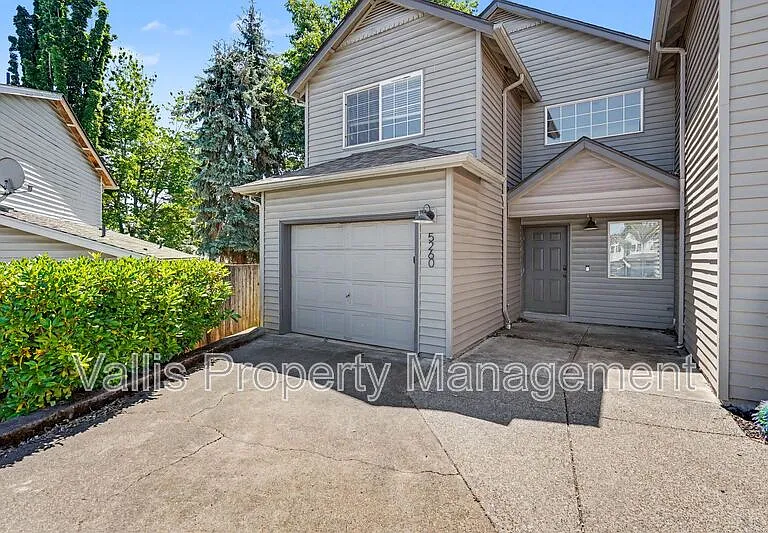 5260 Springcrest Dr S — Photo 2