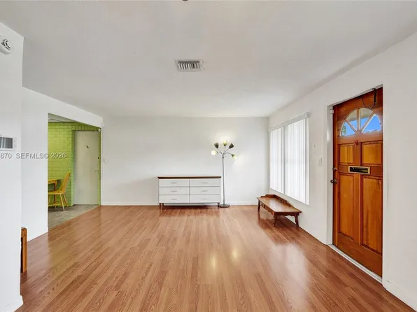 6622 Raleigh St, Hollywood, FL 33024