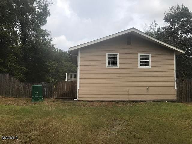 1st image of 2516 Bahama Dr