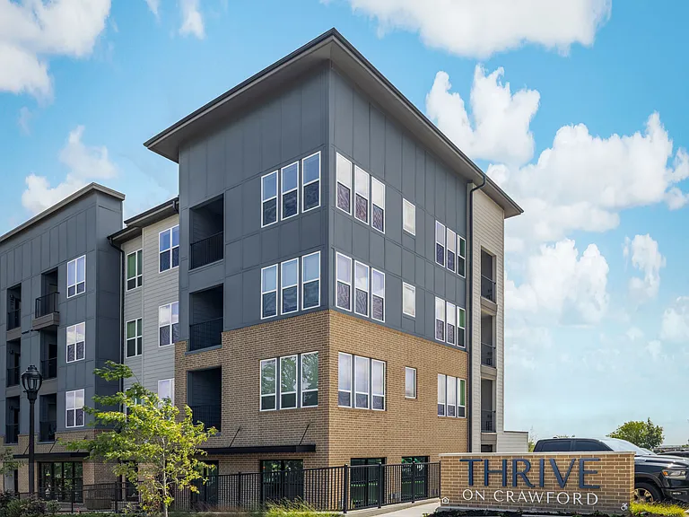 Thrive on Crawford — Photo 13