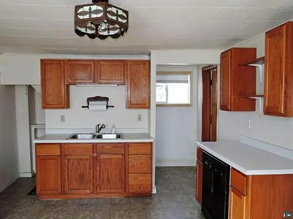 210 Moore St, Mellen, WI 54546