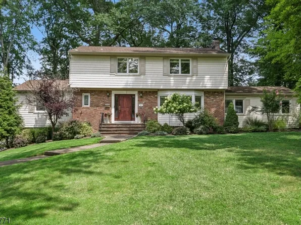 9 Burlington Rd, Livingston Twp., NJ 07039