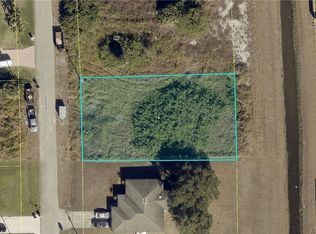 425 Pickford Ave, Lehigh Acres, FL 33974