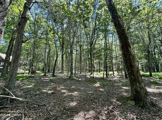 LOT 1012 Spotted Fawn Dr, Greentown, PA 18426