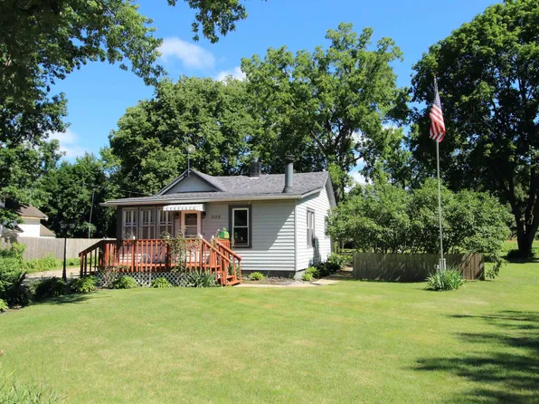 306 Grand Ave, Loves Park, IL 61111