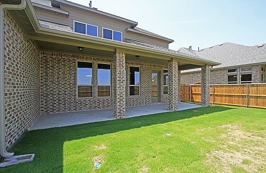 Example of Parkwood VI covered patio