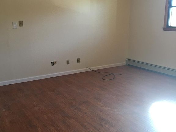 1st floor master suite with 3/4 bath