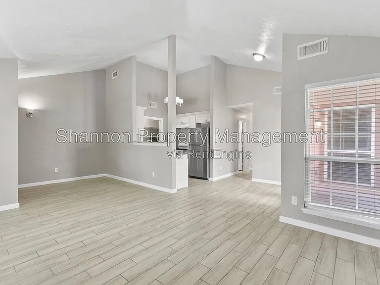 3110 Oak Rock Cir — Photo 9