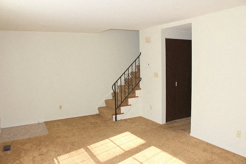 7529 Mount Rainier — Photo 3