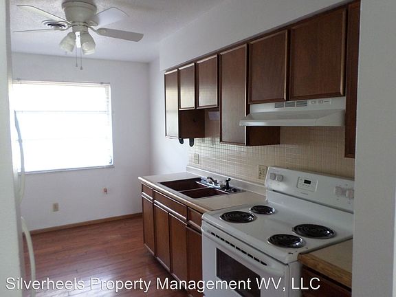 5th image of 60 Palmer Dr APT 105