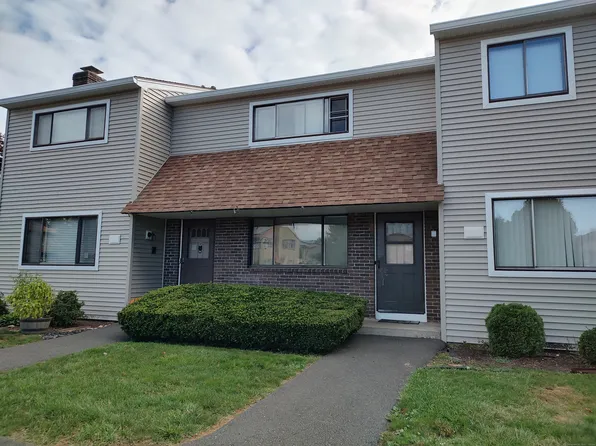 8 Orangewood West #8, Derby, CT 06418