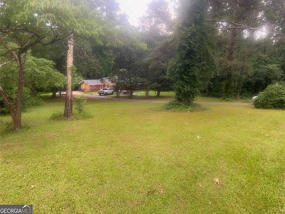 2nd image of 3324 Miller Rd