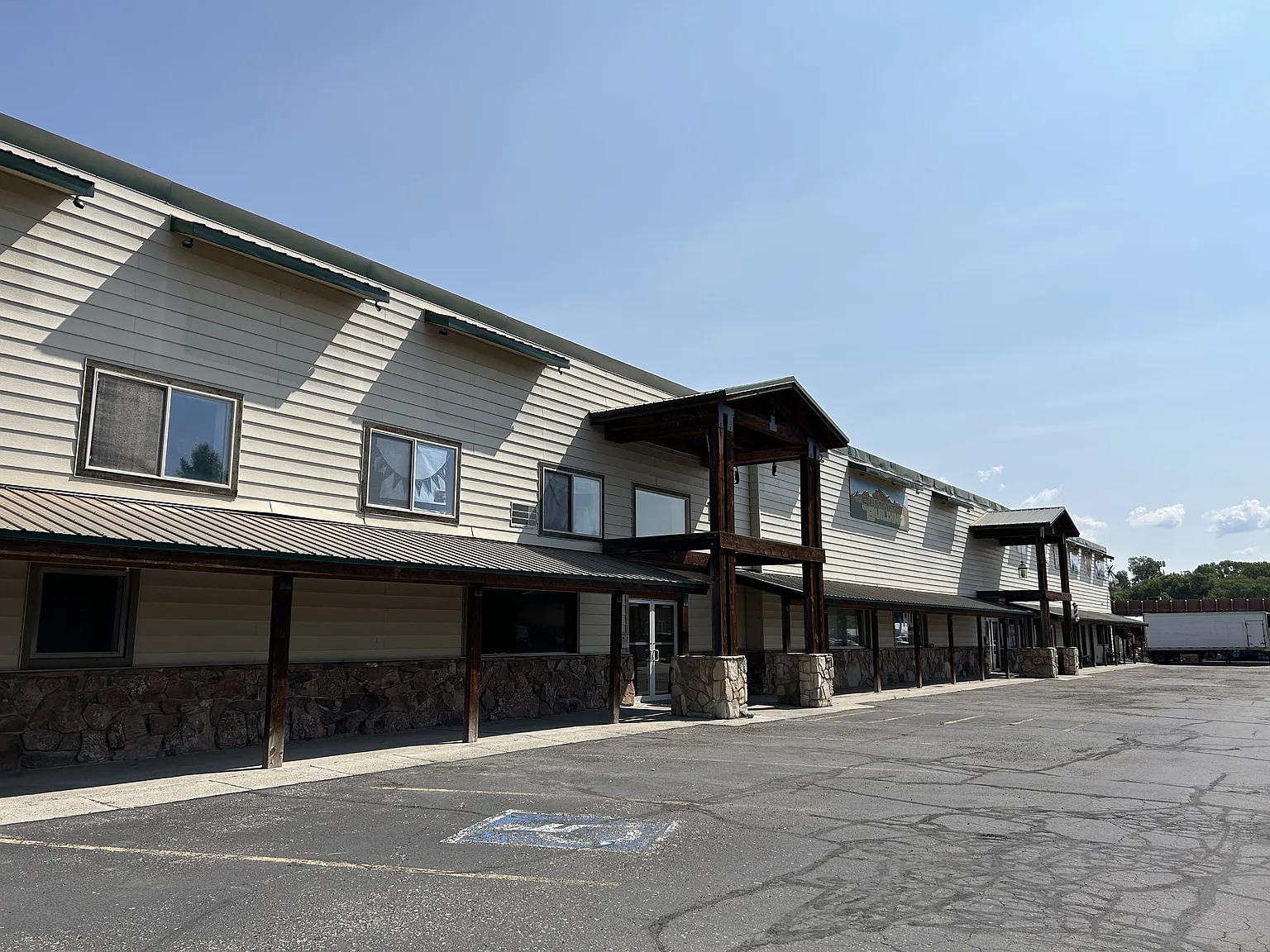 219 East Pine Street - 110 - . — Photo 1