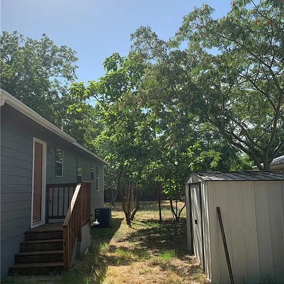 301 Taylor St — Photo 8