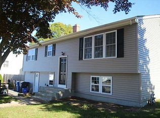 270 Macklin St, Cranston, RI 02920