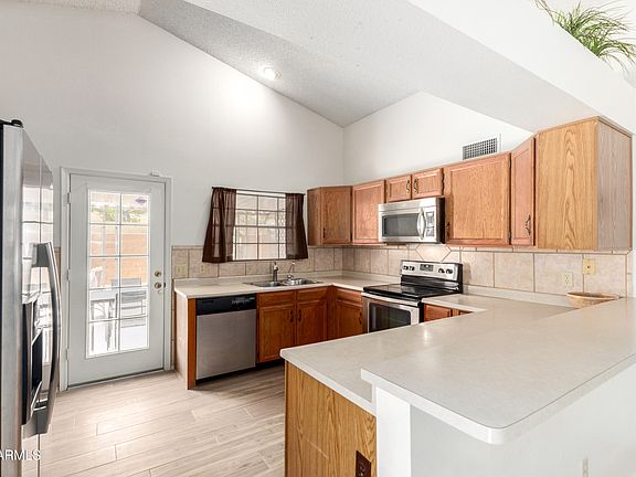5th image of 4102 W BLUEFIELD Avenue