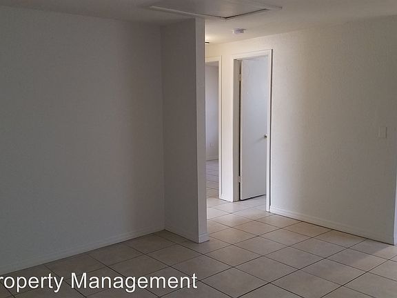 4th image of 4509 E Giddens Ave APT A