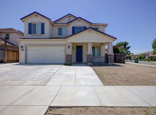 1195 Oatgrass Way, Los Banos, CA