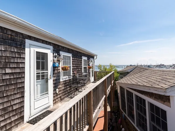 355 Commercial St #13, Provincetown, MA 02657