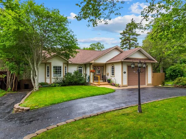 48 Squires Avenue, St. John's, NL A1E1G1