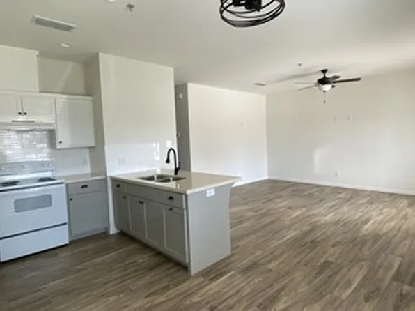 524 S King Rd #9, San Juan, TX 78589